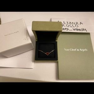 ** SOLD ** Van Cleef & Arpels sweet heart bracelet
